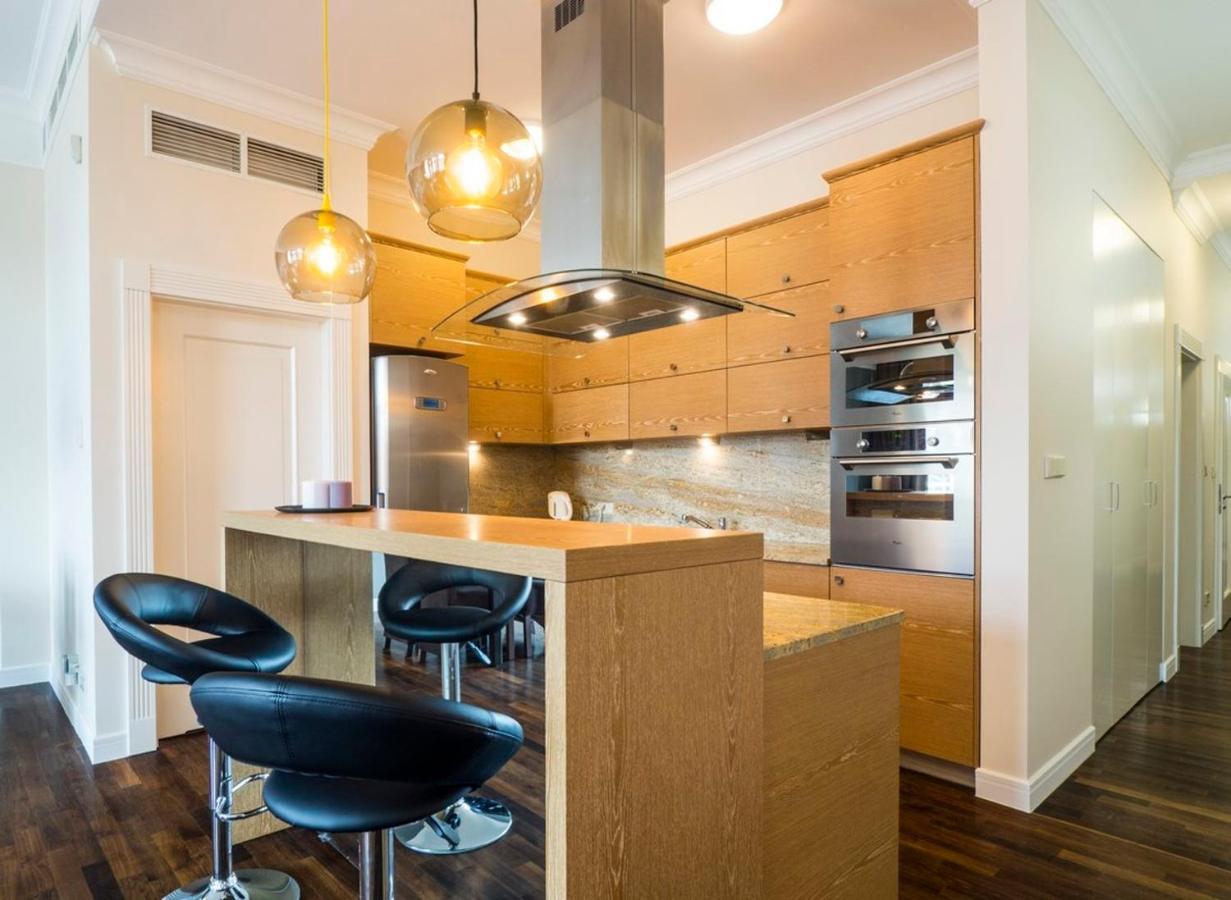 Majestic Residence -150M2 With Iconic Market Square View As Home Apartamenty R506 Breslavia Exterior foto