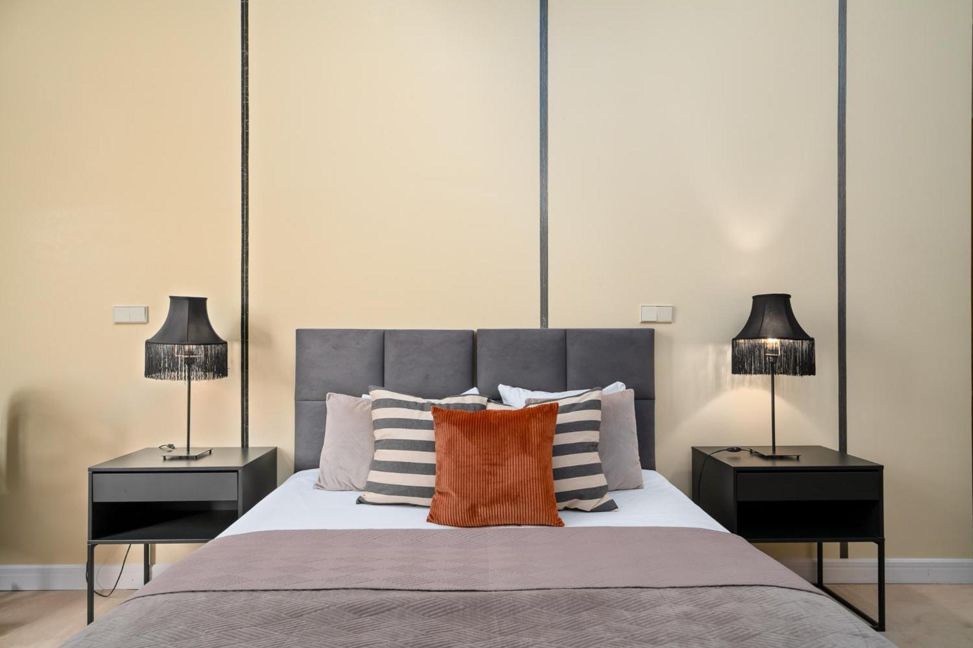 Majestic Residence -150M2 With Iconic Market Square View As Home Apartamenty R506 Breslavia Exterior foto